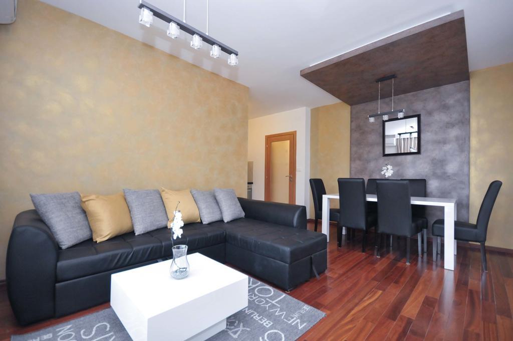 Seaside Apartments Petrovac Екстер'єр фото