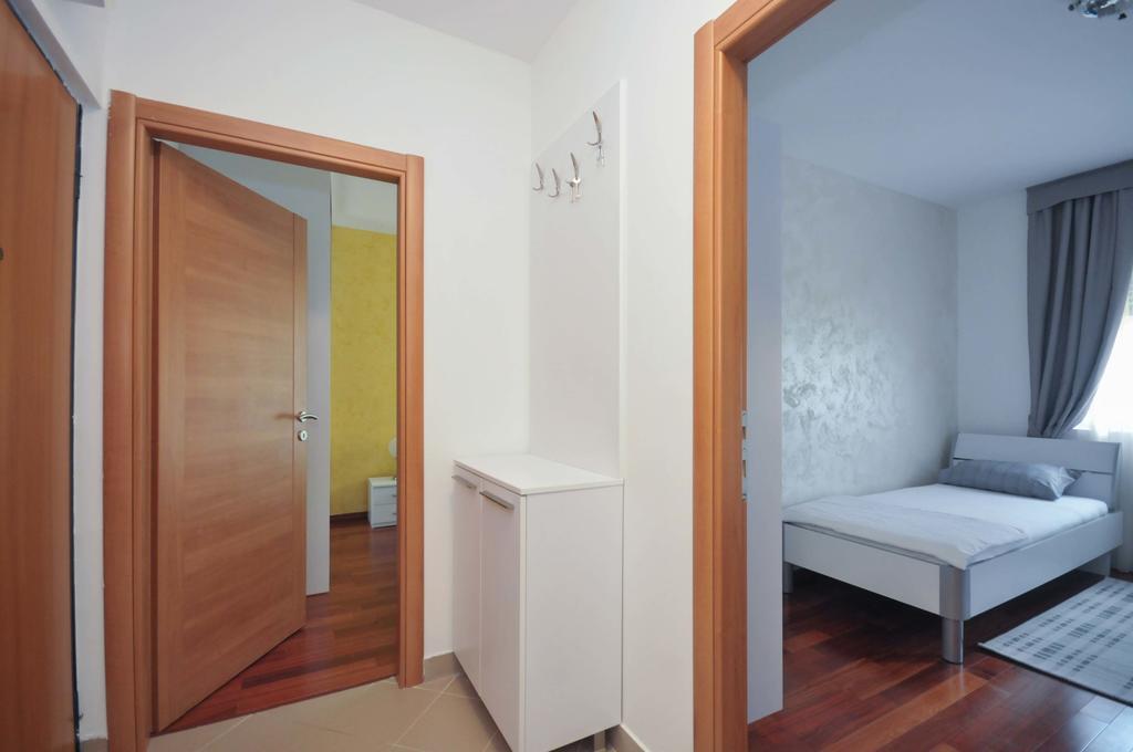 Seaside Apartments Petrovac Екстер'єр фото