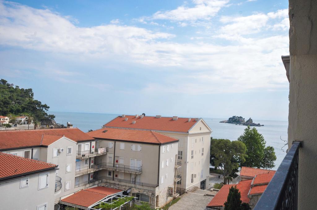 Seaside Apartments Petrovac Екстер'єр фото