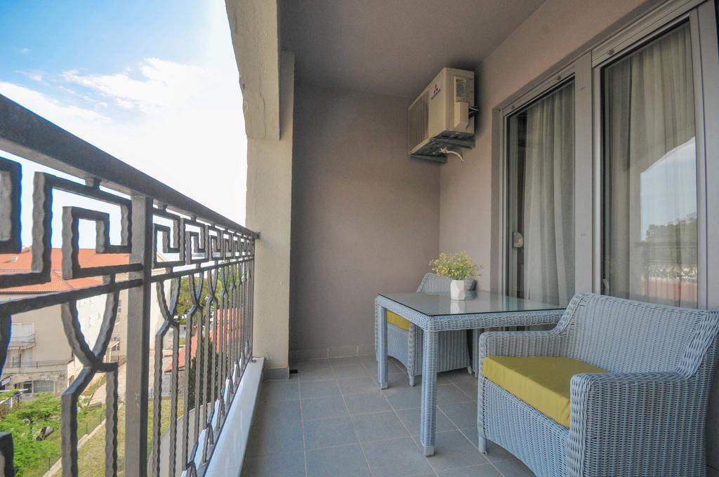 Seaside Apartments Petrovac Екстер'єр фото