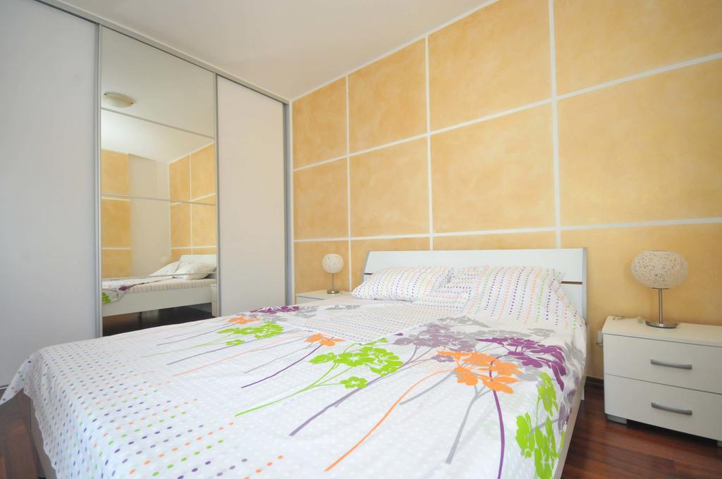 Seaside Apartments Petrovac Екстер'єр фото