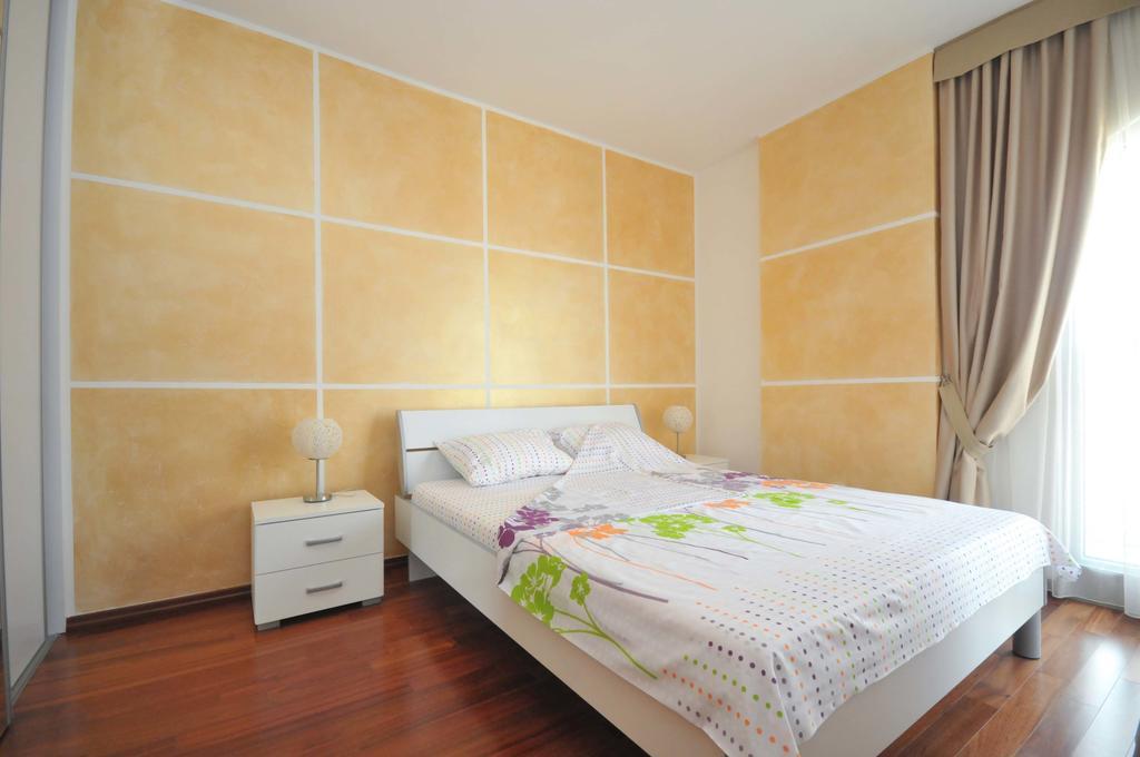 Seaside Apartments Petrovac Екстер'єр фото