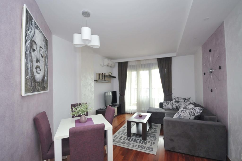 Seaside Apartments Petrovac Екстер'єр фото