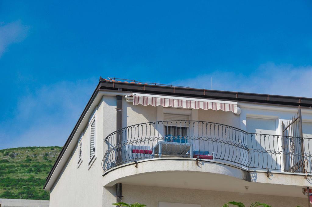 Seaside Apartments Petrovac Екстер'єр фото