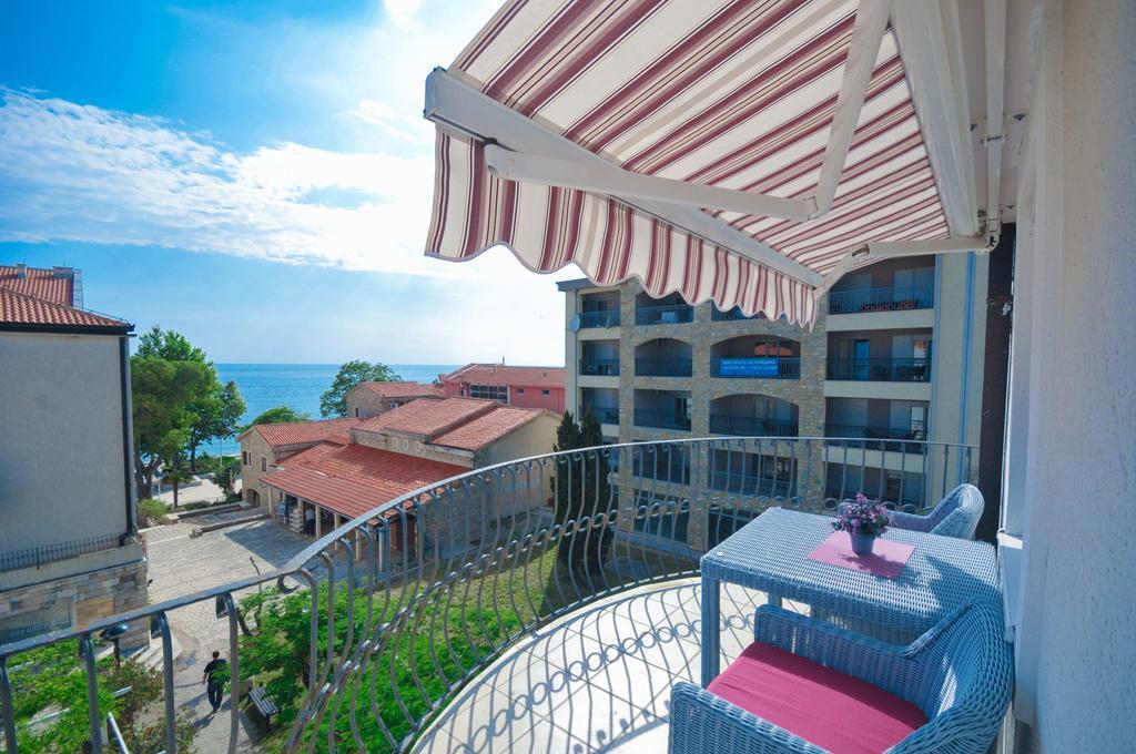 Seaside Apartments Petrovac Екстер'єр фото