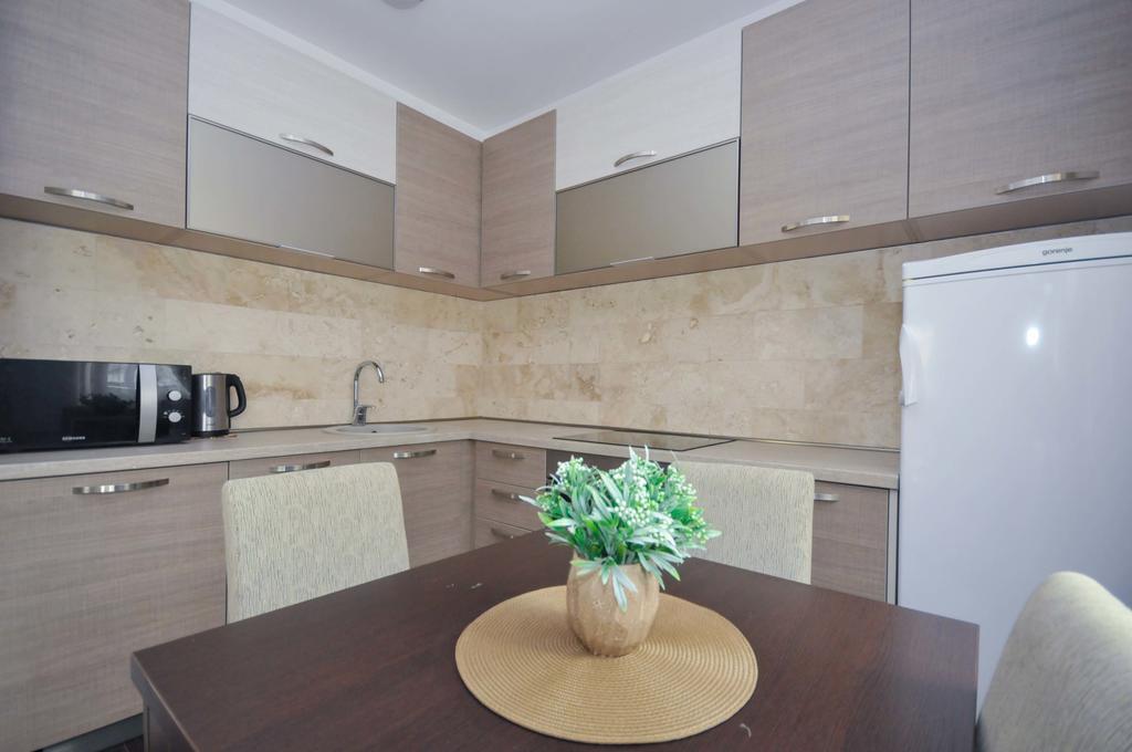 Seaside Apartments Petrovac Екстер'єр фото